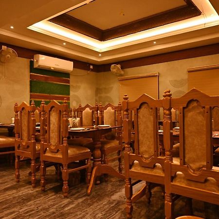 Hotel Narendra Plaza Balasore Buitenkant foto